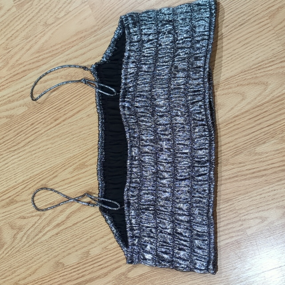 silver metallic strappy smocked top. 2XL - Picture 5 of 8